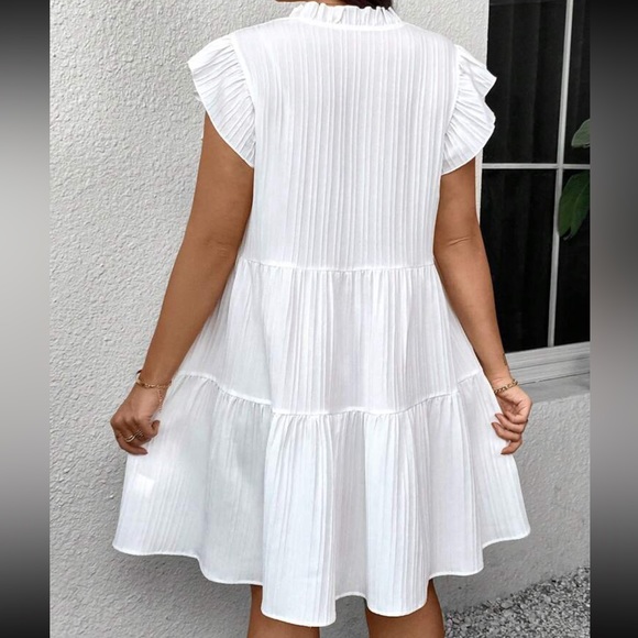 Boho Plus Size Floral Print Ruffle Sleeve White Dress - Picture 2 of 6